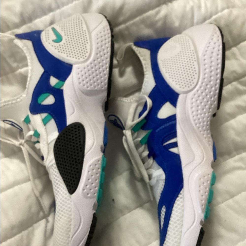 Nike Huarache EDGE TXT Hyper Jade Athletic Shoes
